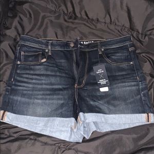American eagle women’s shorts